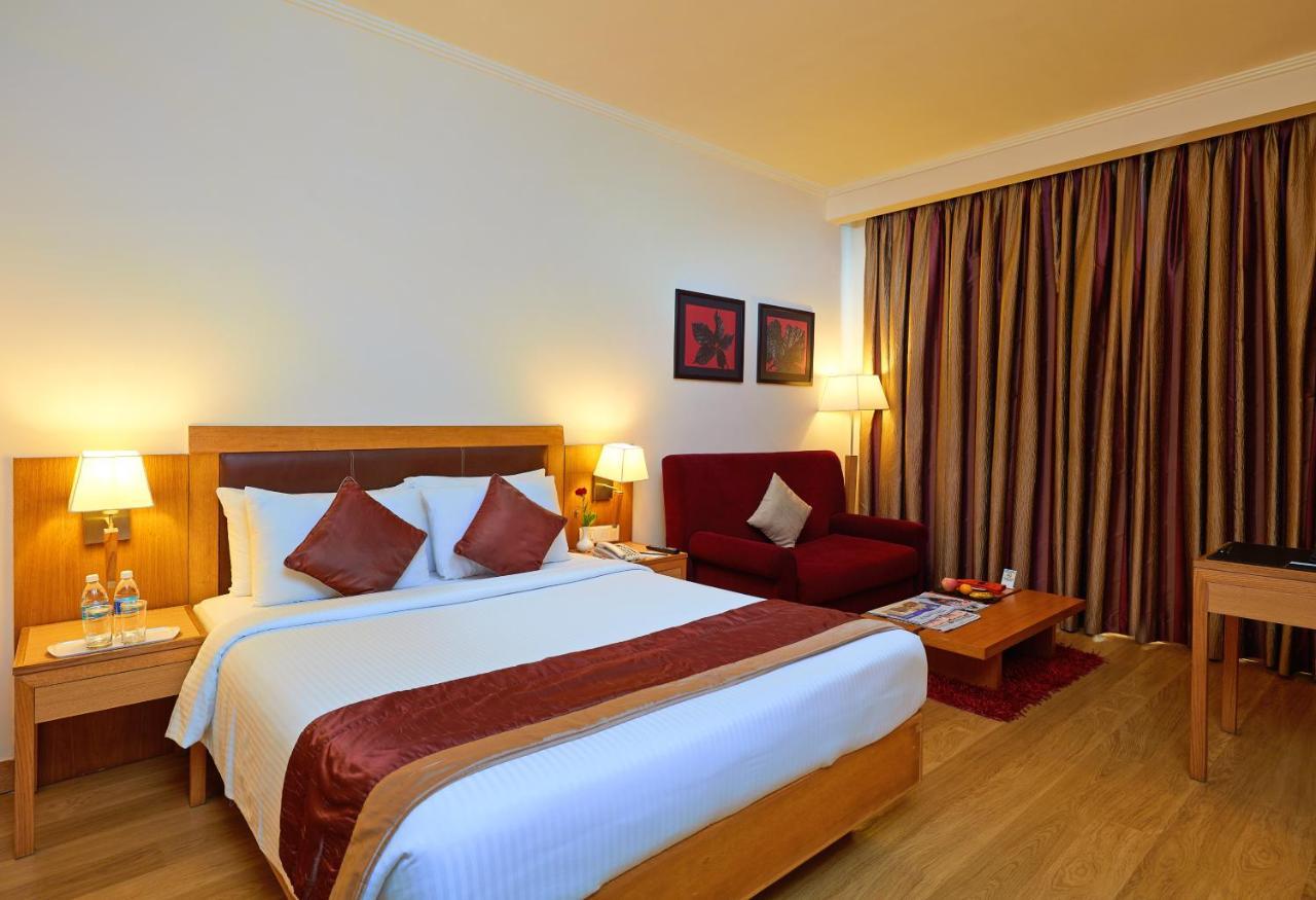 Park Plaza Chennai Omr Hotel Exterior photo