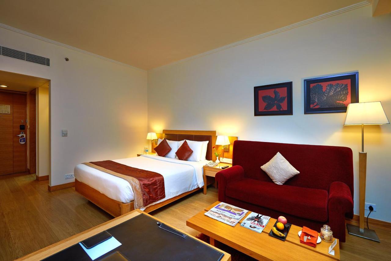 Park Plaza Chennai Omr Hotel Exterior photo