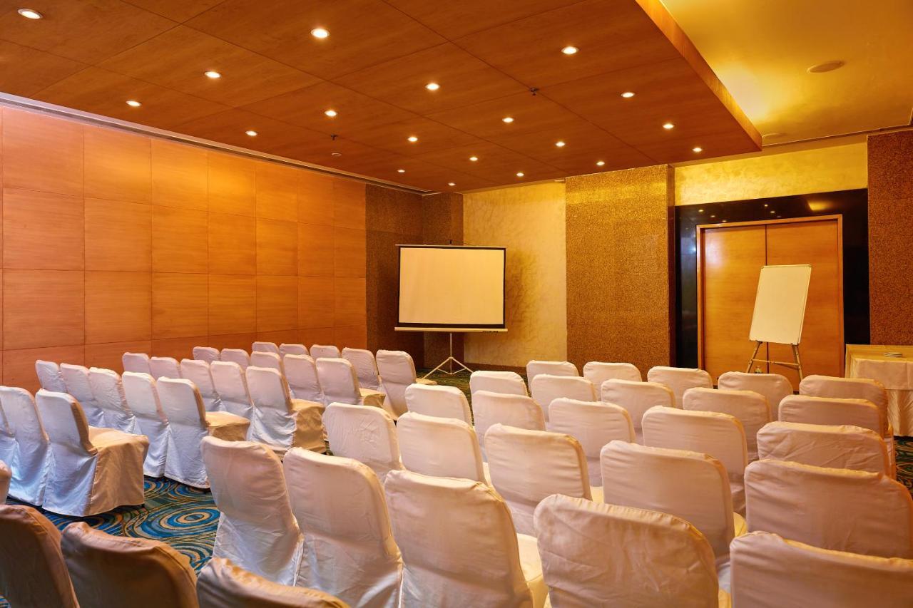 Park Plaza Chennai Omr Hotel Exterior photo