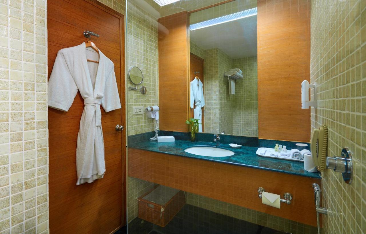 Park Plaza Chennai Omr Hotel Exterior photo