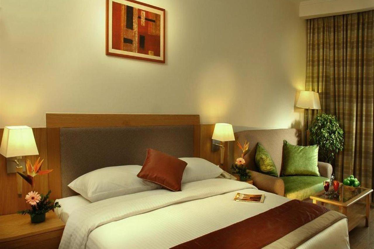 Park Plaza Chennai Omr Hotel Exterior photo