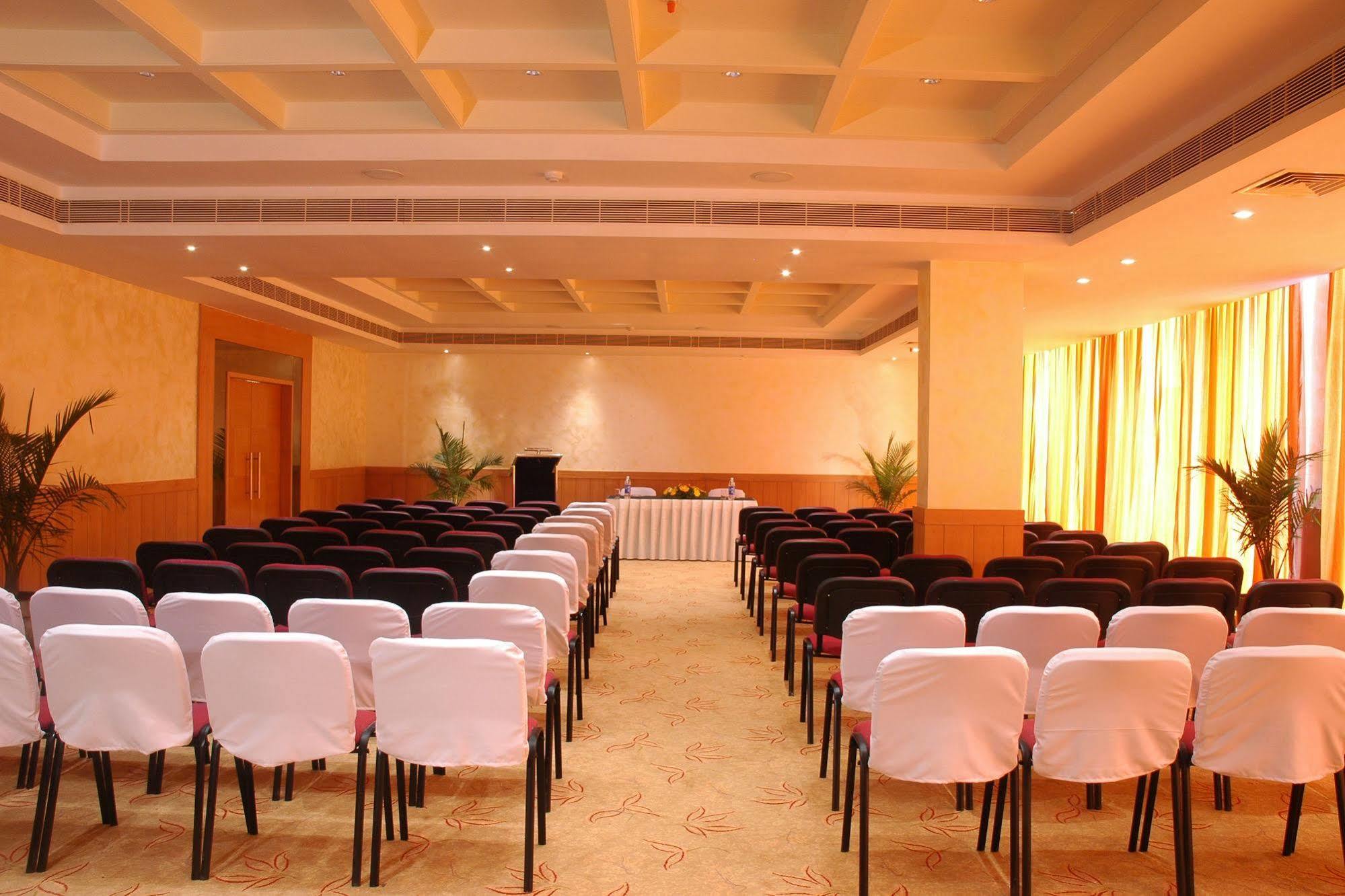 Park Plaza Chennai Omr Hotel Exterior photo